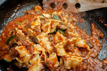 Drill Noodles with Pumpkins in a Pan3