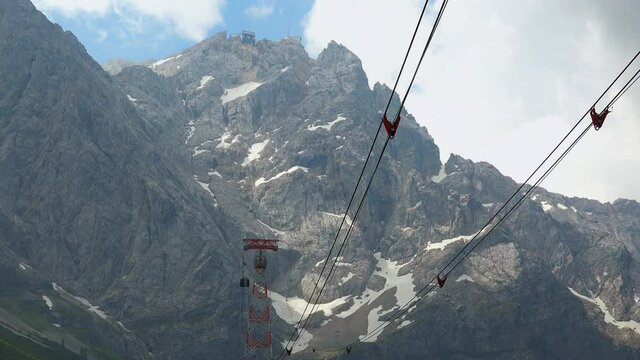 WS Cable car to Mount Zugspitze / Garmisch-Partenkirchen, Bavaria, Germany