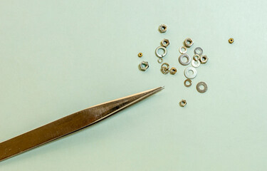 モノの形
ピンセット