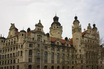 Fototapeta na wymiar New Town Hall (or Neues Rathaus) in Leipzig, Germany 