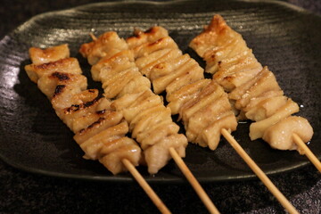 日本の居酒屋の焼き鳥