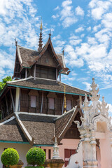 Fototapeta premium Wat Chedi Luang in Chiang Mai, Thailand