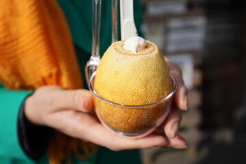 Fototapeta premium 卵型のバームクーヘン