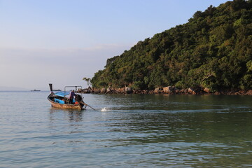 Bateaux de pêches à Ko Phi Phi, Thaïlande	