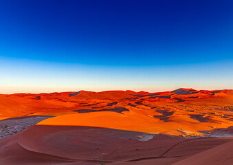 Fototapeta na wymiar Spectacular morning sunrise at Sossusvlei in the Namib Desert