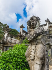 Obraz premium The statue in the Pura Lempuyang Luhur Temple in Bali, Indonesia