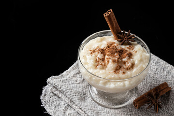 Sweet rice with cinnamon and anise