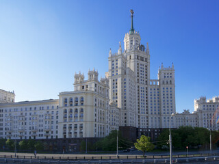 Fototapeta na wymiar Ustinskaya embankment views of Moscow