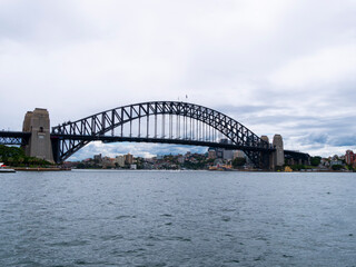 Fototapeta na wymiar The famous Harbour Bridge, Sydney