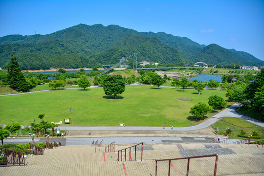 宮ヶ瀬湖畔園地【けやき広場】