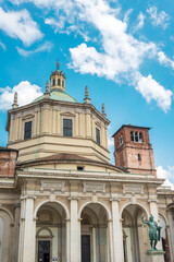 Fototapeta na wymiar MILAN, ITALY - May 29, 2018: Traditional Cathedral building in Milan, italy.