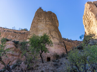 earthen walls from an erosive past in Ugijar (Spain)