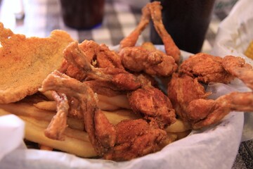 Basket of fried frog legs 