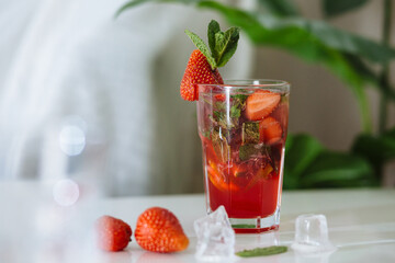 Strawberry mojito