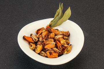 Pickled mussels in the bowl