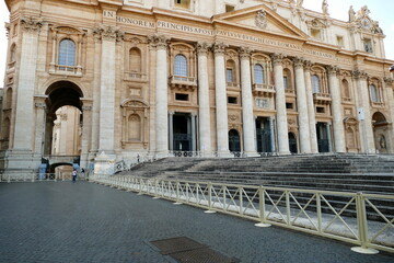 Fototapeta na wymiar St. Peter's Square,Basilica of Saint Peter and the Vatican,Rome,Italy