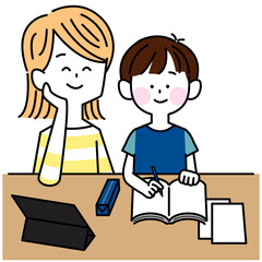 子供の勉強を優しく見守る母親