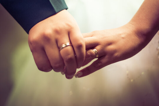 De la mano anillos