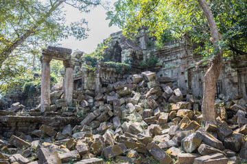 Fototapeta premium Beng Mealea Temple is a temple in the Angkor Wat style located east of the main group of temples at Angkor, Siem Reap, Cambodia.