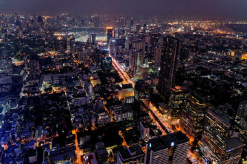 Obraz premium City skyline of Bangkok at night - Thailand