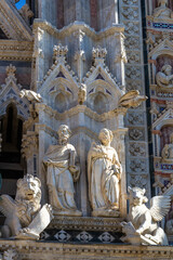 Streets, Sculptures and Buildings in Florence