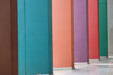 The walls are arranged in multiple colors in the building, giving a modern look.