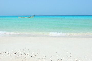 Fototapeta na wymiar Socotra, Ras Shuab beach, Yemen