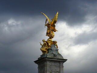 Victoria Memorial and thunder
