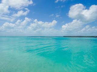 Obraz premium Emerald Waters Of The Caribbean Sea on the islands of Caye Caulker, Belize