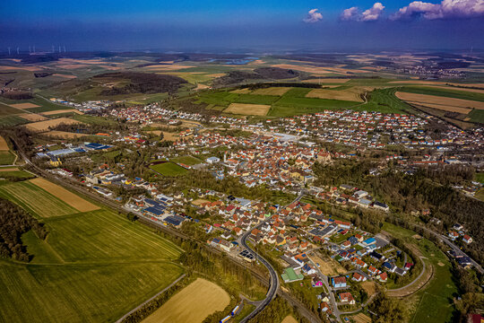 Stadt Arnstein in Bayern aus der Luft