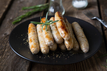 Grilled turkey sausages with rosemary