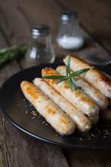 Grilled turkey sausages with rosemary