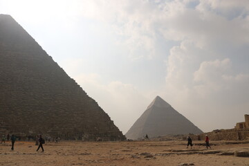 pyramid of giza