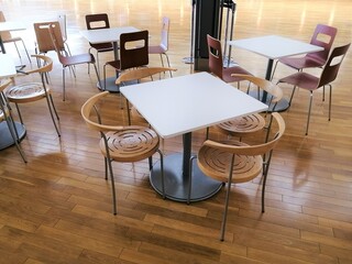 テーブルと椅子