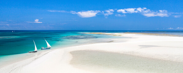 Sandbank at Pemba Island, Tanzania. A paradise on Earth. - obrazy, fototapety, plakaty