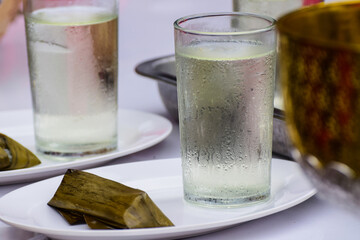 Break food, cold water and banana leaf snacks