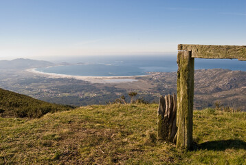 playa de carnota desde un mirador, galicia, españa