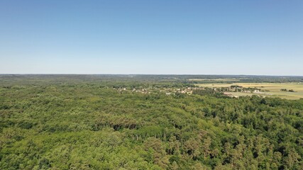 Fototapeta na wymiar Forêt de Fontainebleau, vue du ciel (île-de-France)