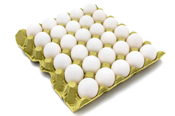 White eggs cartoon box on white background. Cartela com ovos.