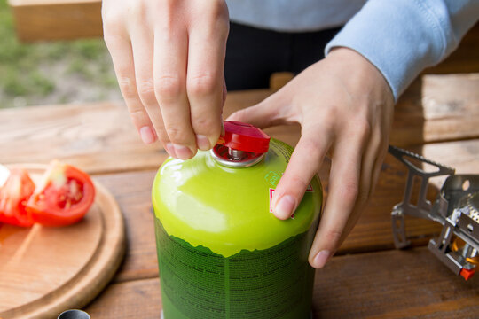 The Process Of Using A Gas Tourist Cylinder For Cooking