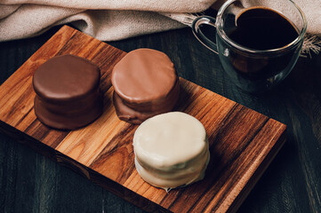 Obraz na płótnie Canvas traditional sweet argentinian chocolate biscuit