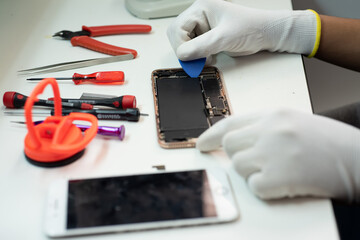 Repair mobile phones or smartphones