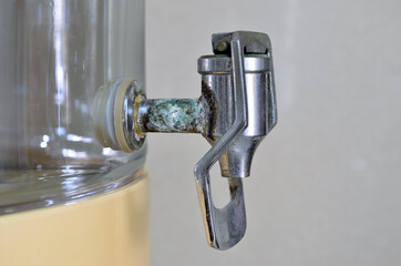 Chrome-plated drinking water tap corrosion