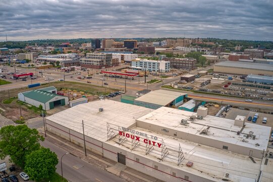 Sioux City Is A Large Town On The Iowa, Nebraska, South Dakota Border