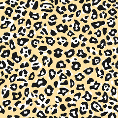 PriLeopard print, seamless pattern. Skin of cheetah, leopard. Fashionable fabric, elegant animal background. Exotic wild animal spots. Vector texturent