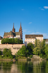Fototapeta premium Basler Münster von Kleinbasel aus gesehen