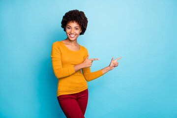 Portrait of her she nice attractive lovely pretty cheerful cheery confident wavy-haired girl...