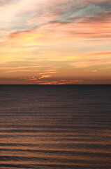 Obraz premium Sunrise in the desert near Douz in Kebili, Tunisia