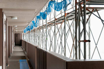 ビル、マンションの補修・修繕工事　足場