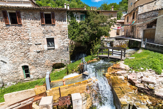 Italy, Umbria, Perugia, Rasiglia, medieval village with torrents of water, waterfalls and streams that flow inside the village
